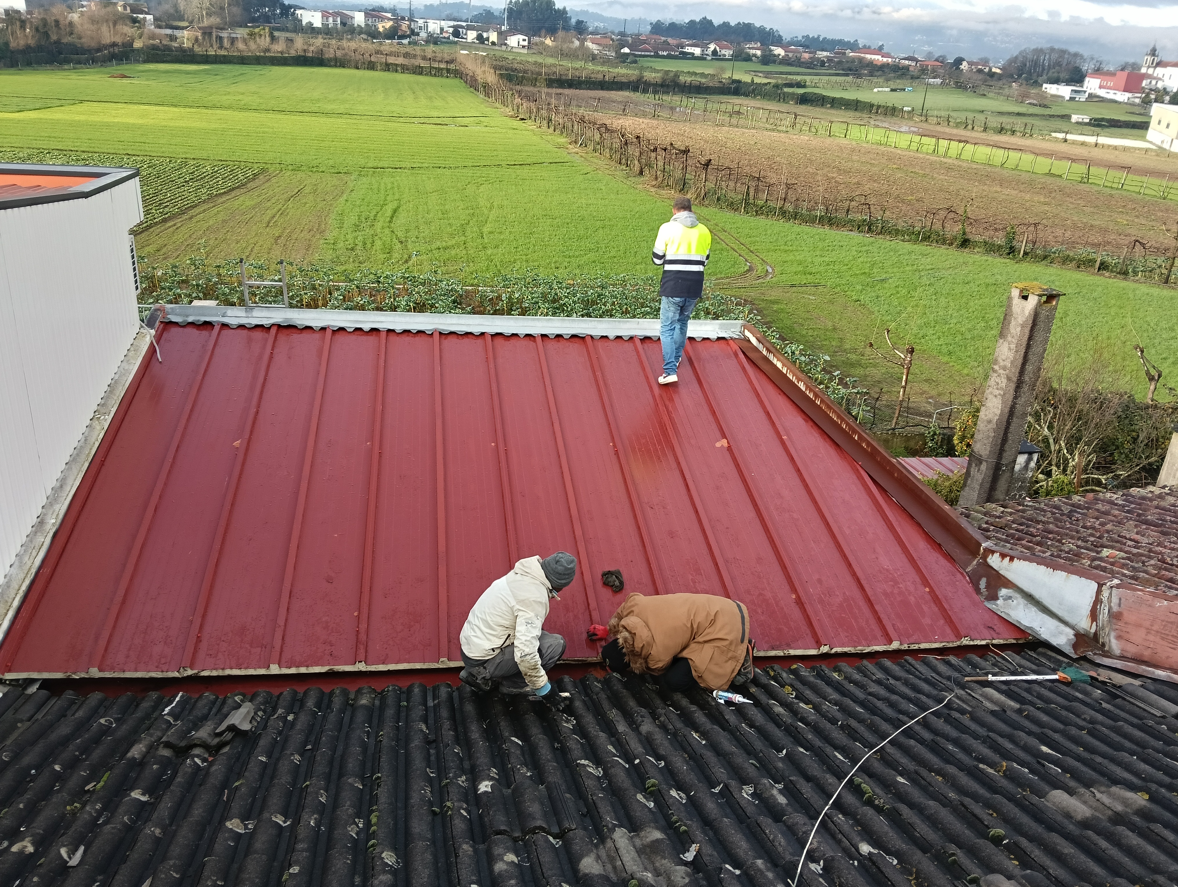 Execução de Cobertura em Painel Sandwich